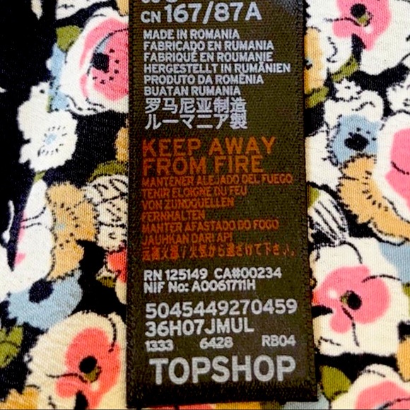 NEW TopShop Multi-Colored Bohemian Floral Print Lace Trim Summer Shorts - Picture 7 of 10